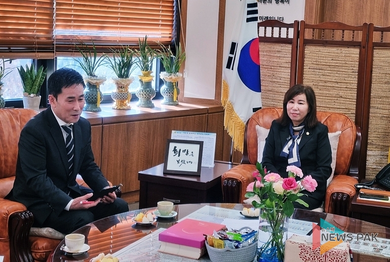 화성시의회 김경희 의장 신년 인터뷰 (인터뷰진행-영화배우 이원화)