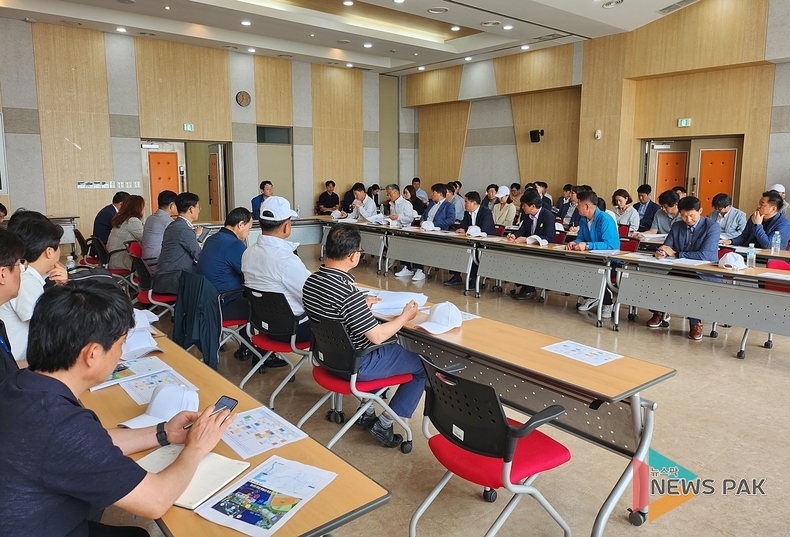 정명근 화성시장, ‘제13회 화성 뱃놀이 축제’ 개막전 행사장 일대 현장점검