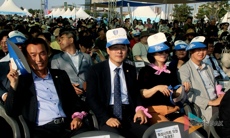 정명근 화성시장, 3일간 개최된 '제13회 화성 뱃놀이 축제' 성료