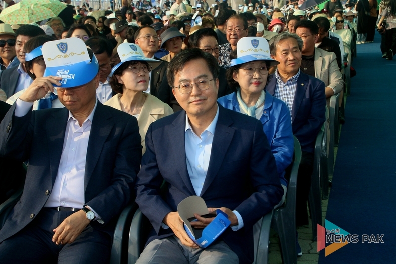 화성시의회 김경희 의장, 3일간 개최된 '제13회 화성 뱃놀이 축제' 성료