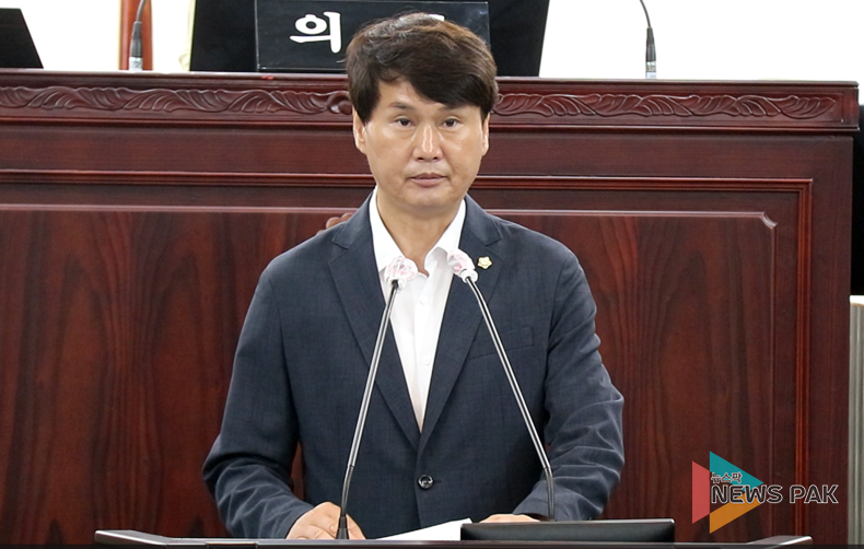화성시의회 김경희 의장, 제222회 제1차 정례회 중 제2차 본회의 개최