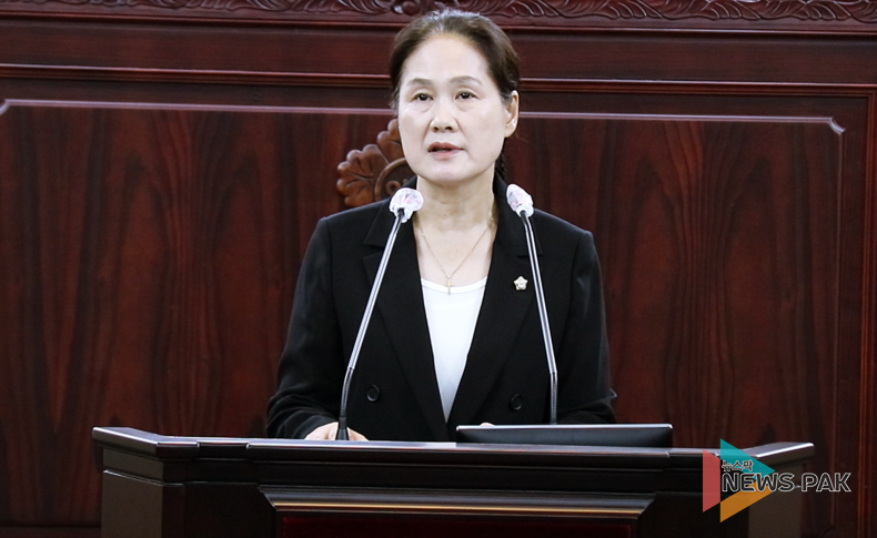 화성시의회 , 제223회 임시회 제1차 본회의 개회 / 5분 자유발언 중인 김미영 의원 모습
