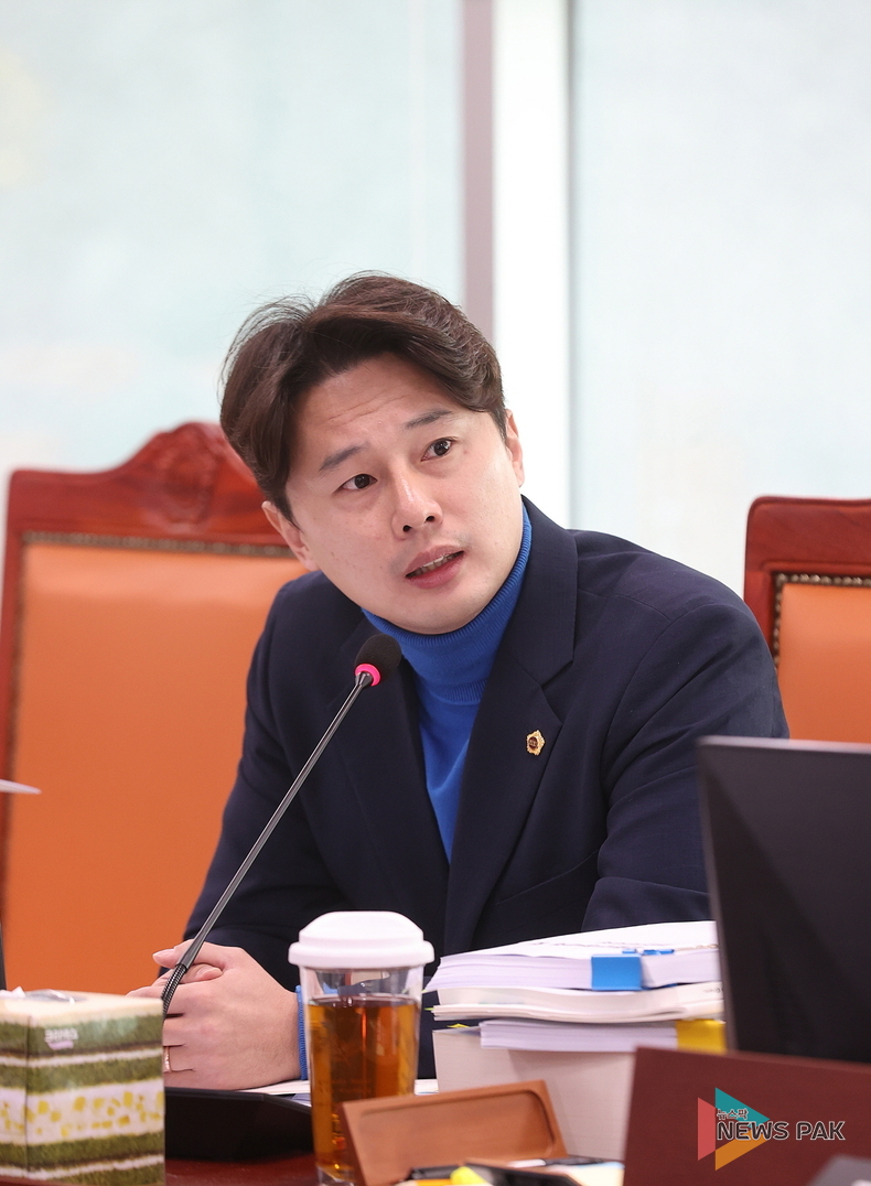 경기도의회 황대호 의원, 경기도 1인당 홍보비 전국최저! 확대촉구!