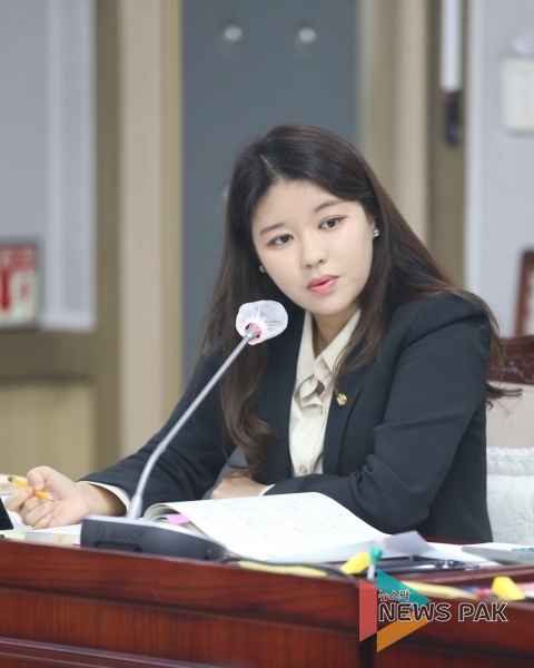 수원특례시의회 김소진 의원 “2024 우수 의정 ․ 행정대상”- 기초의회 부문 우수의정대상 수상