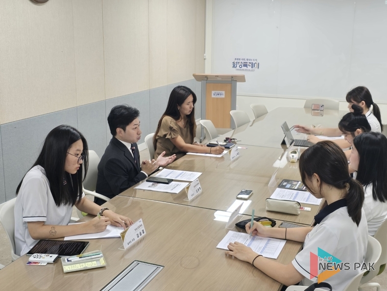 김종복 화성특례시의회 문화복지위원장, 반송고등학교 ‘숨쉬는 교실’과 간접흡연 저감을 위한 정책간담회 진행