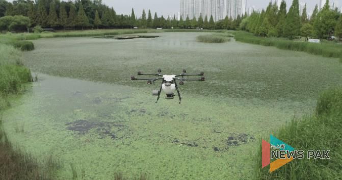 방역 사각지대 해소… 안산시, 드론 도입해 방역 소독 실시