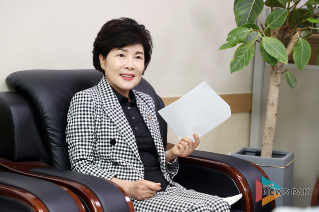 [인터뷰] 오혜숙 수원특례시의회 윤리위원장, "시민 신뢰가 곧 의회의 품격, 예방 중심 윤리로 답하겠습니다"