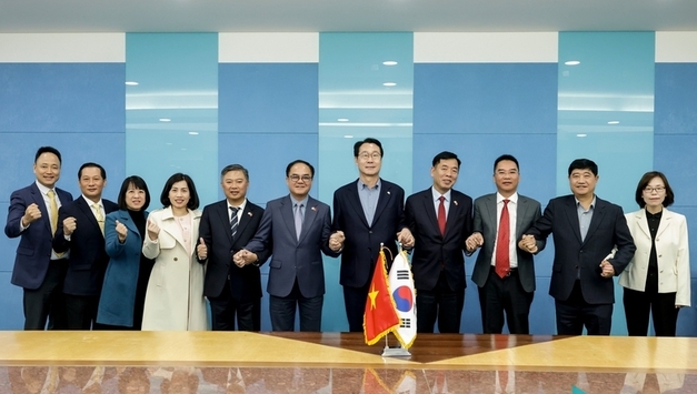 화성특례시, '베트남 근로자의 날' 개최... 우호 도시 협력 강화 및 '세계인의 날 축제' 등 다문화 포용 정책 속도