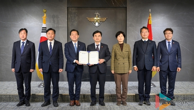 이재준 수원시장, 안규백 국방장관 면담... "군 공항 이전, 국가가 책임지고 나서야"