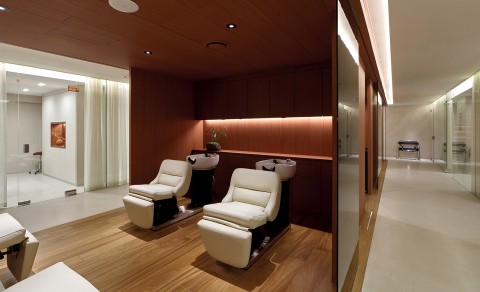 GS리테일이 스타트업과 손잡고 공유경제 기반 토탈 뷰티플랫폼을 선보인다