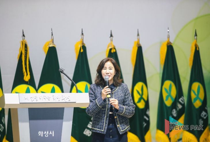 축사하는 김경희 화성시의회 의장