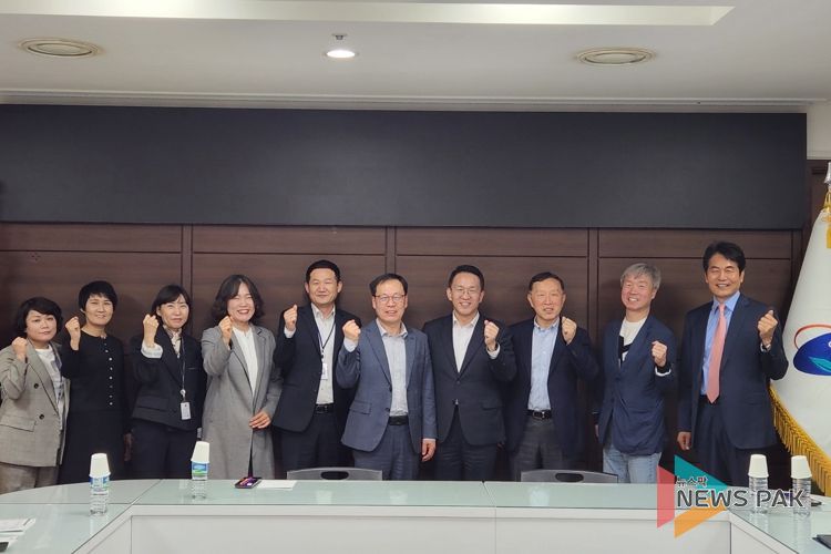 지난 16일 용인바이오고등학교에서 열린 학과 재구조화 회의 모습