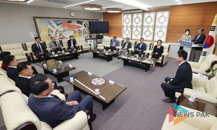 경기도의회 김진경 의장, ‘제11대 의회 후반기 입법정책위원회’ 위촉식 개최