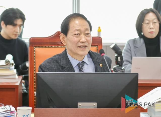 경기도의회 윤재영 의원, 한국도자재단과 경기관광공사를 상대로 2024년도 행정사무감사 실시