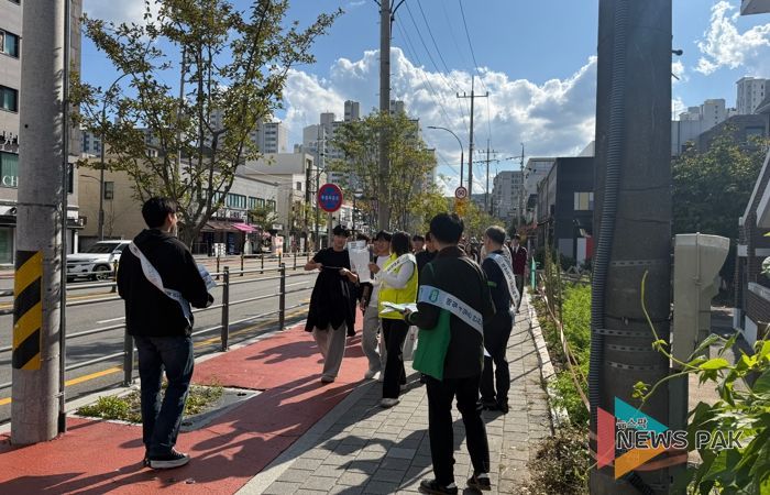 용인특례시는 24일 개인형 이동장치(PM) 안전 캠페인을 실시했다