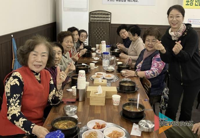수원시 영통구 매탄2동 '한가네 대박고깃집' 경로당 어르신들께 따뜻한 점심 대접