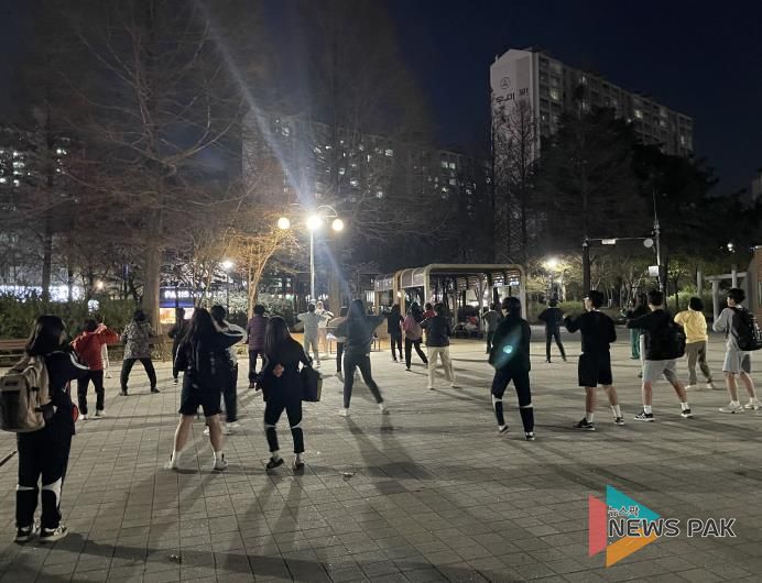 평택시 송탄보건소, 야간건강 체조 교실 운영 성황!