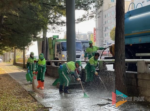 수원시 장안구, 은행나무 열매 다량 발생지 물세척 청소 실시