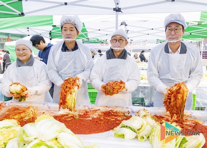 배정수 의장 김장담그기 봉사 활동