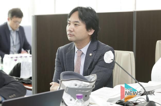 2025년도 행정사무감사… 고양특례시의회 송규근 의원, '고양시 시민복지재단 설립' 추진에 근본적 문제 제기