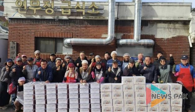 연무정급식소, 수원시 팔달구 취약계층 위한 따뜻한 김장나눔 펼쳐