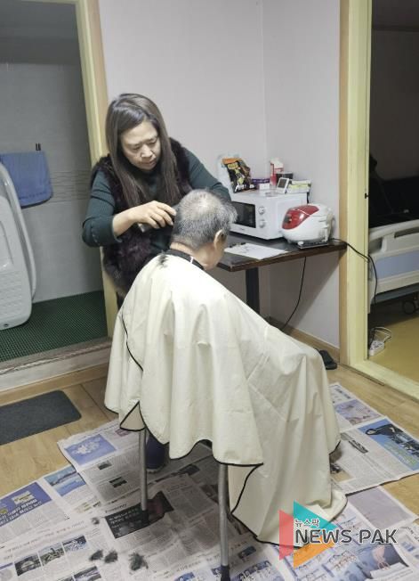 수원시 팔달구 화서1동, 거동 불편 어르신 대상 '찾아가는 이미용 서비스' 실시