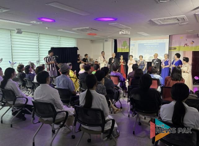 치매 예방 연극 치유 공연 ‘랄랄라 청춘극장’