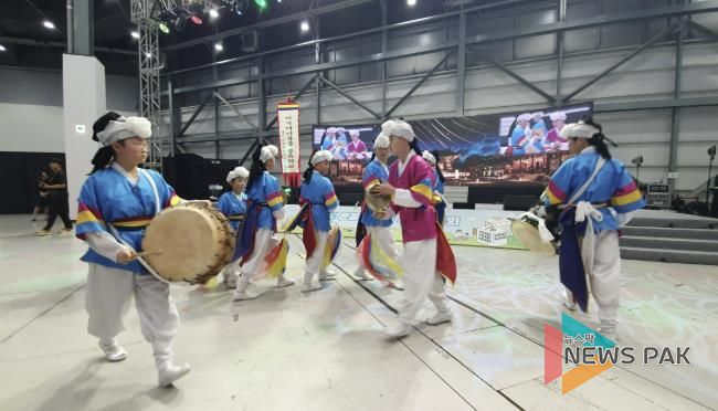 안성교육지원청 안성맞춤 바우덕이풍물 공유학교, 온동네 교육기부 박람회 초청 공연 펼쳐