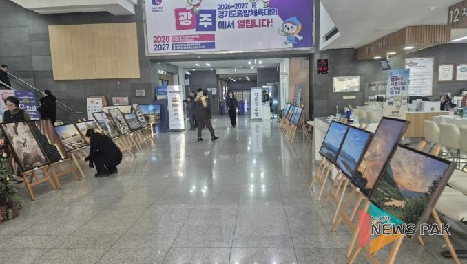 광주여성문화센터, 광주시청 로비서 여행사진작가반 수료 기념 사진전 개최