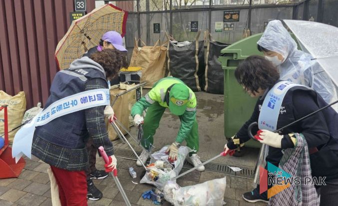 수원시 팔달구 매교동, 공동주택 분리배출 실태 점검 및 홍보 활동 실시